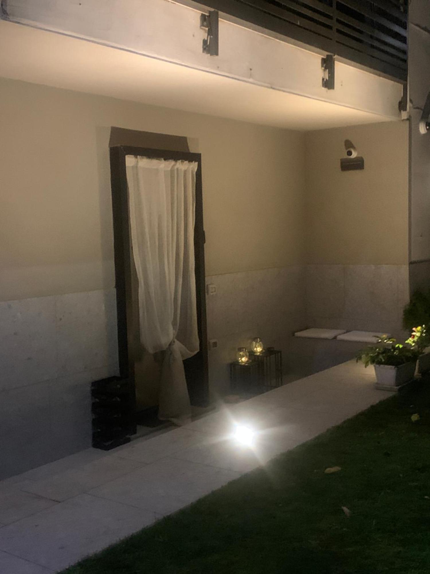 Ferienwohnung Papero Rosso Rozzano Exterior foto